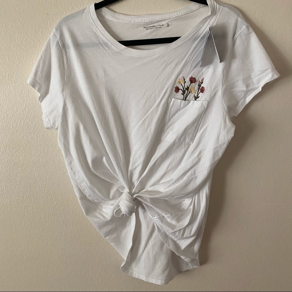 White t-shirt with floral design